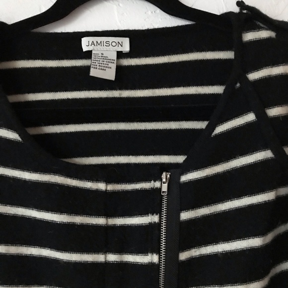 Jamison wool and cashmere sweater. - Picture 3 of 7